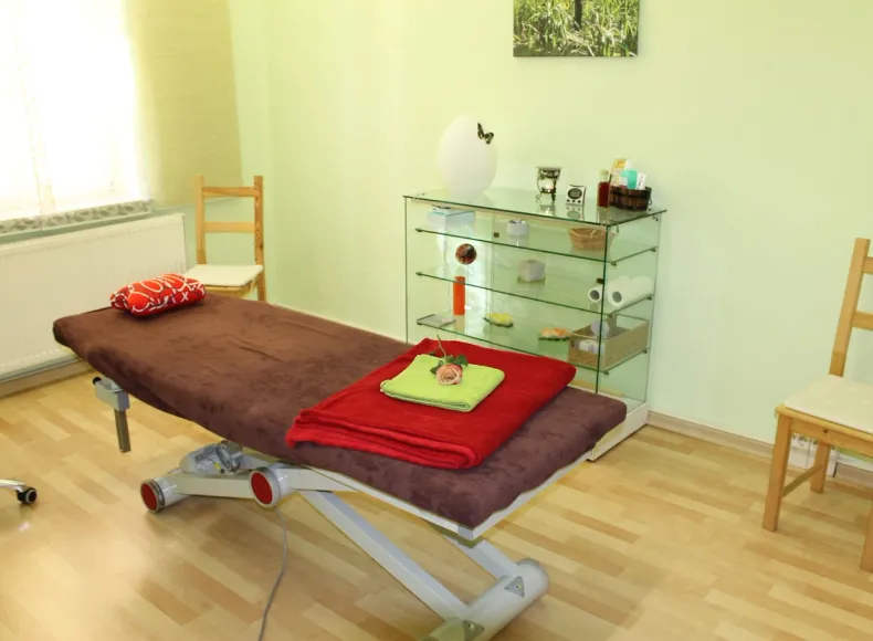 Physiotherapie Rosenblüte Bannerbild